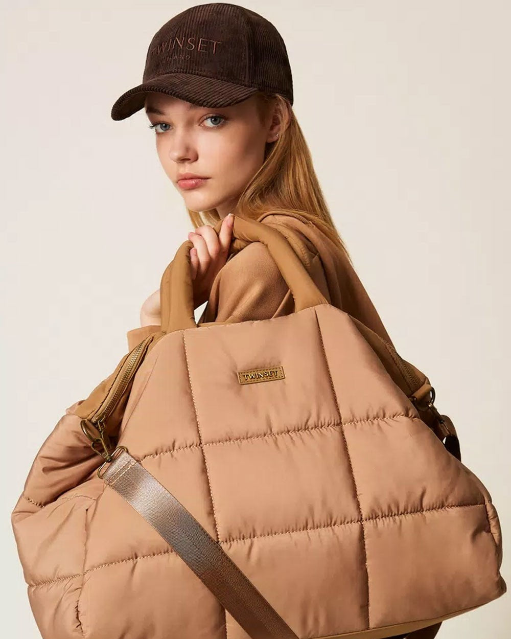 Twinset - borsone trapuntato con tracolla 252li7abb 00044 camel