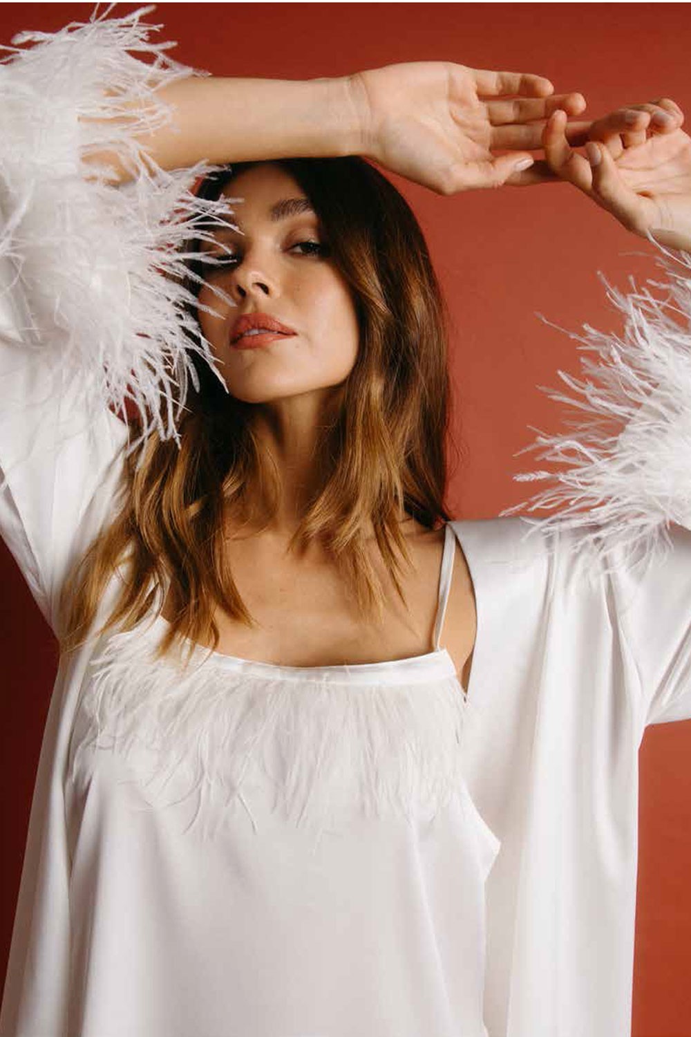 Admas - camisola con spalline e piume 61322 bianco