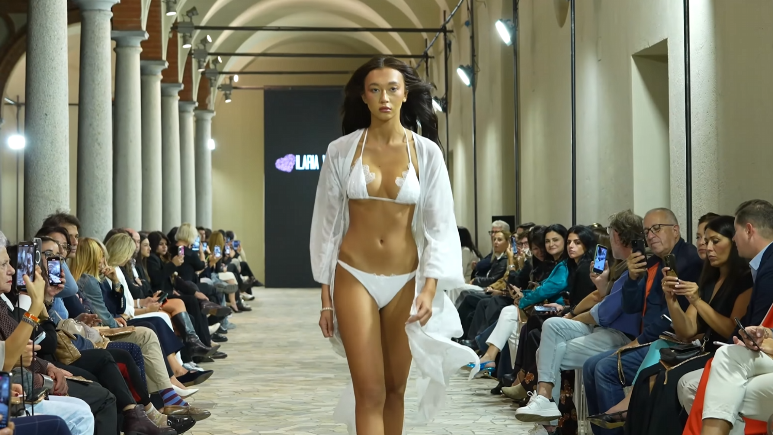 Carica il video: Spring Summer 2026 Milano